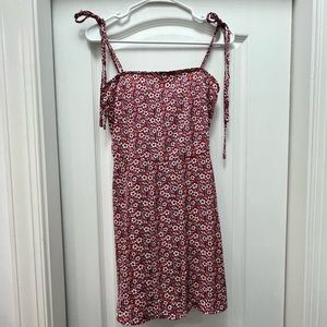 Women’s Small SHEIN Flowered Dreas